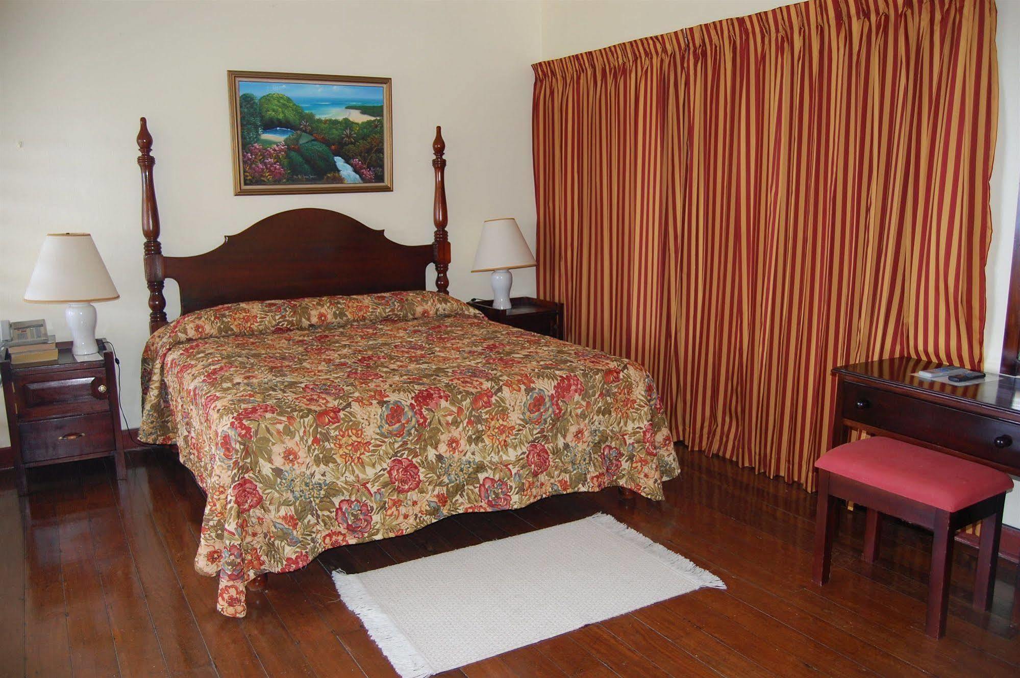 Inn At Shaw Park Gardens & Waterfalls Ότσο Ρίος Εξωτερικό φωτογραφία